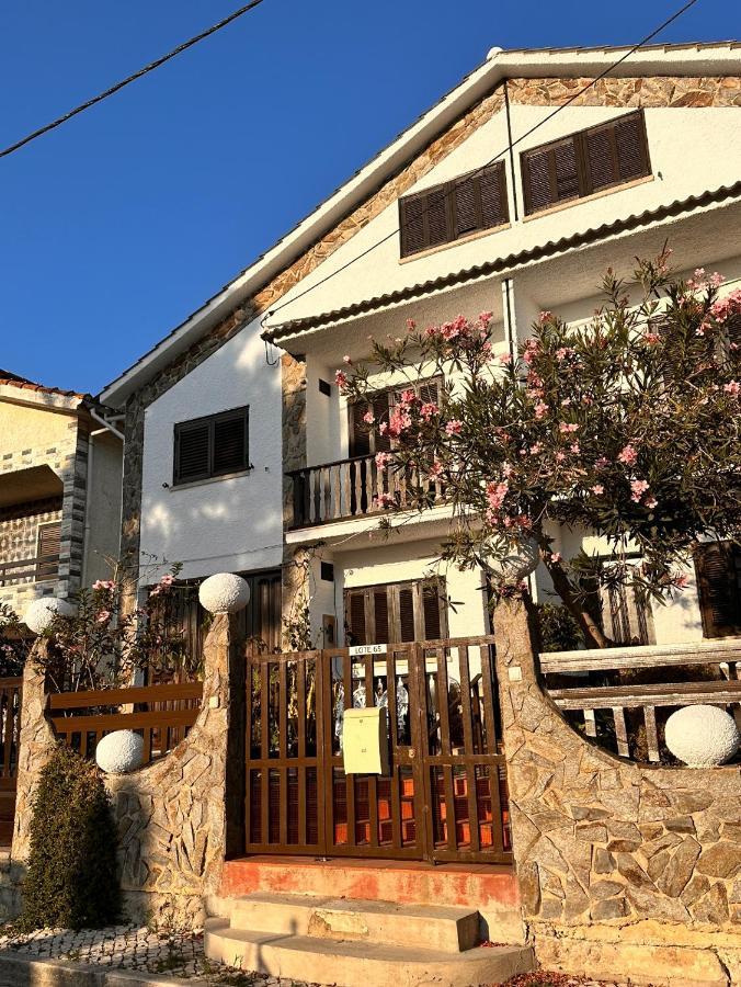 Nina'S Stay Hostel Charneca  Ngoại thất bức ảnh