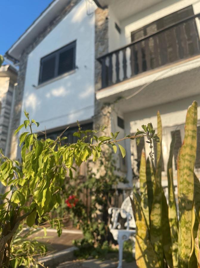 Nina'S Stay Hostel Charneca  Ngoại thất bức ảnh